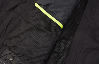 右身頃裏ゴーグルポケット