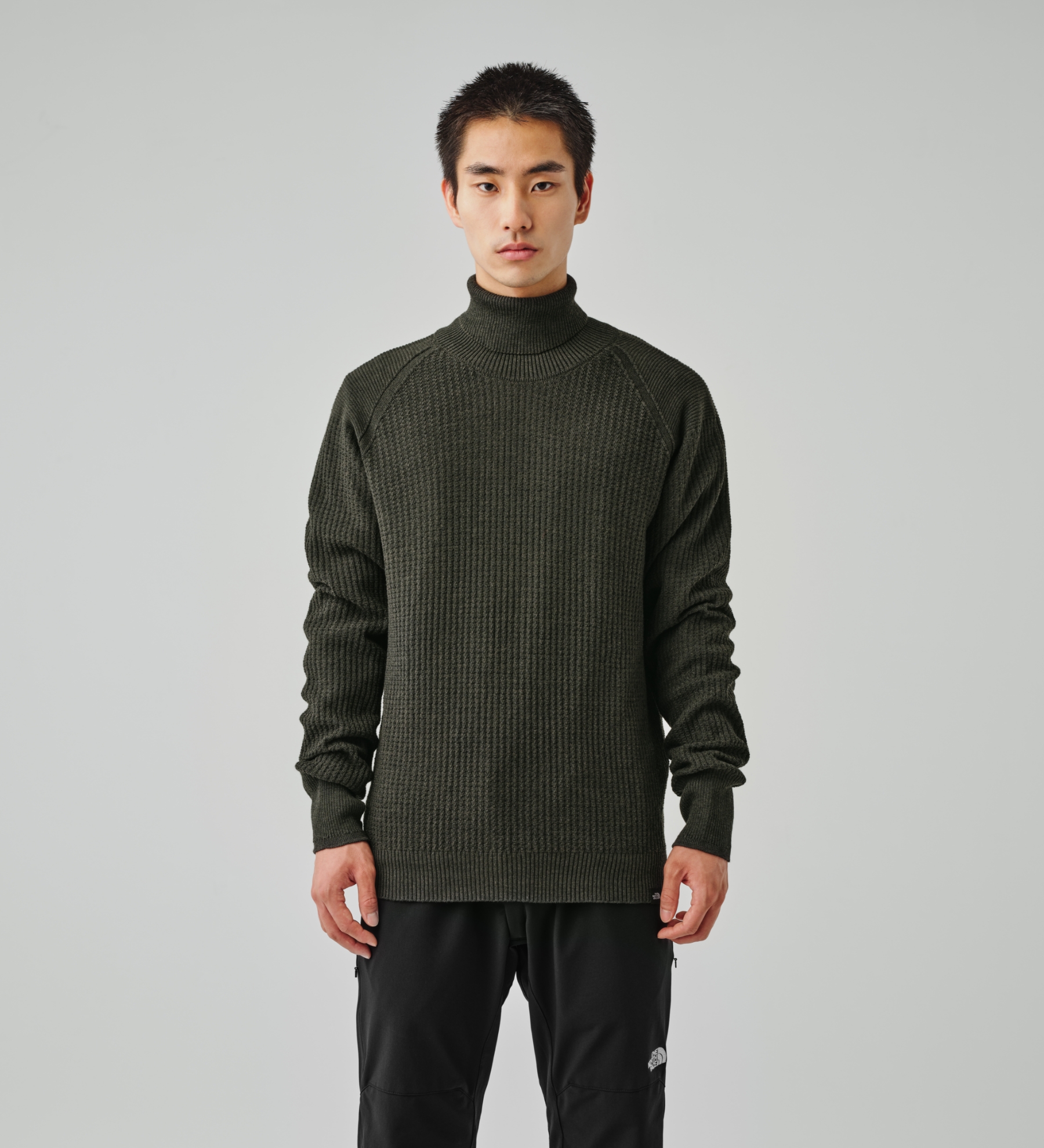 Globefit High Neck | Online Camp Store | THE NORTH FACE CAMP